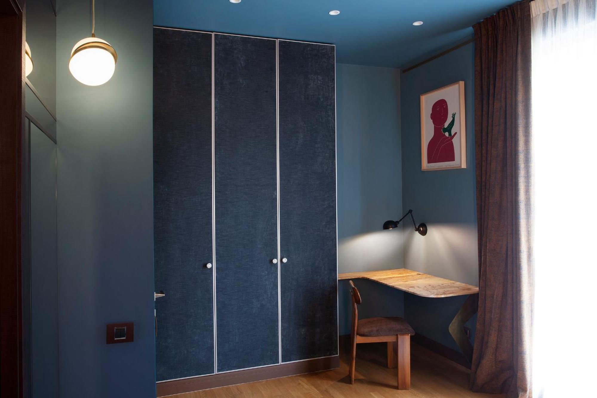 Room12 House *